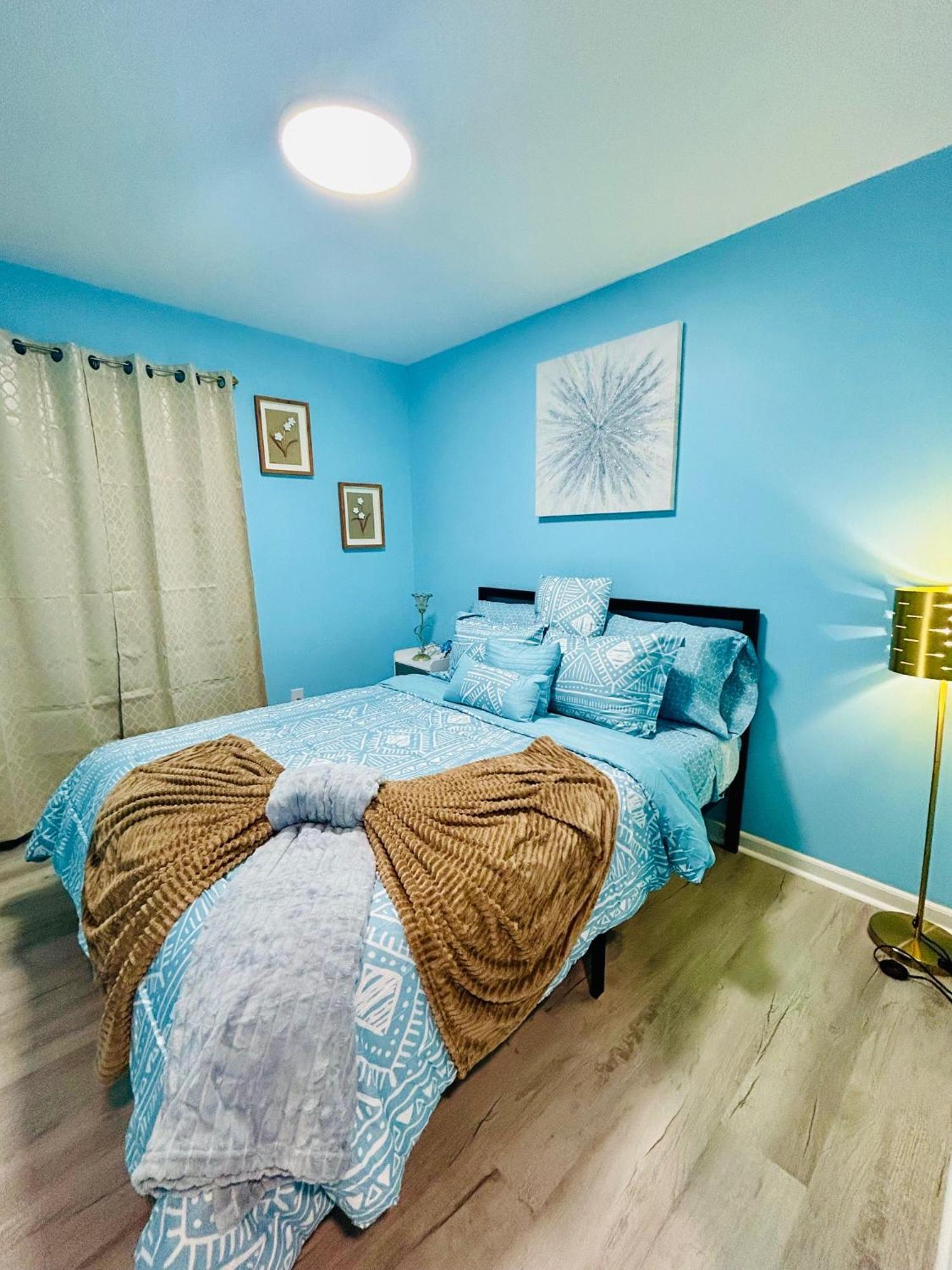 Coastal Retreat Near Pineville And Clt *